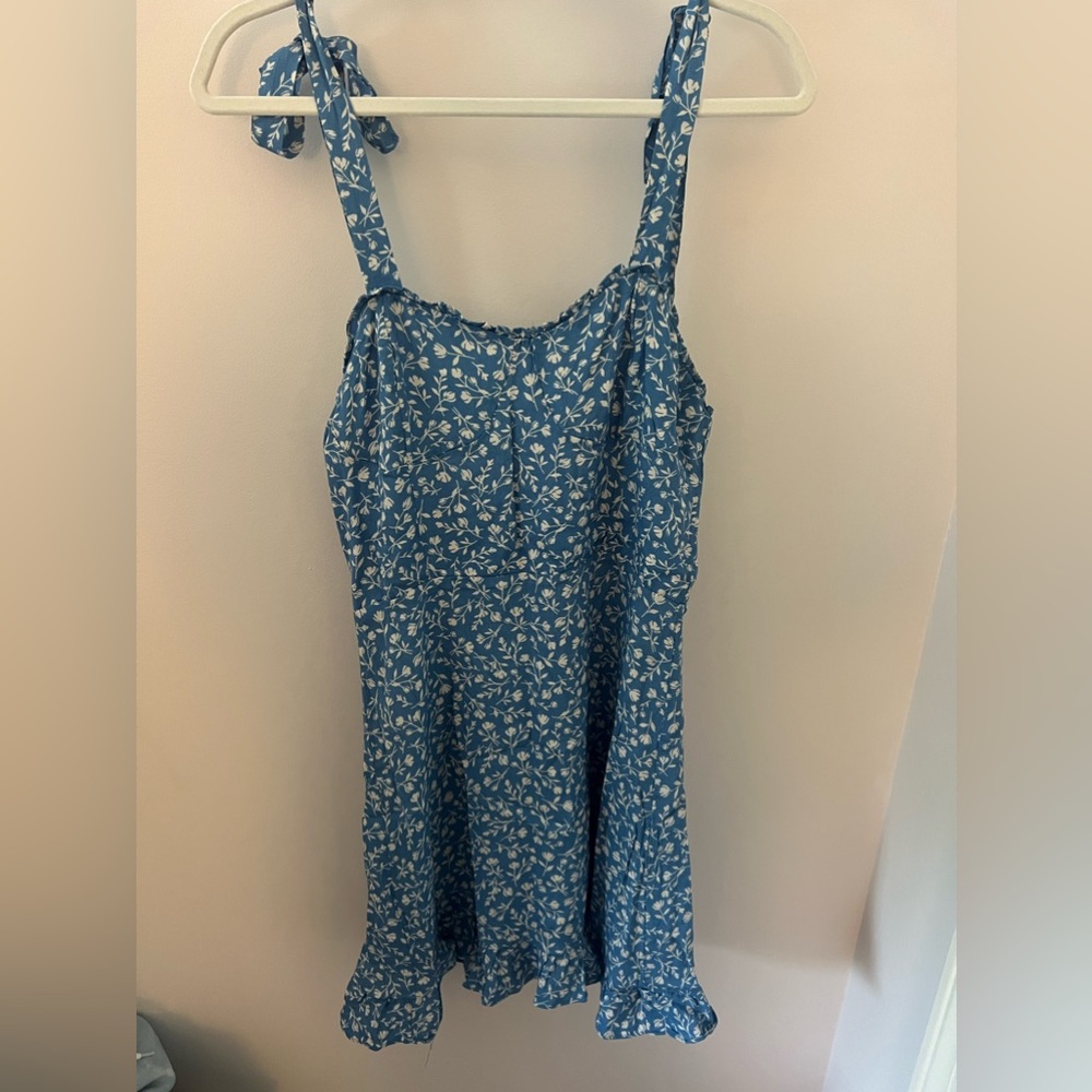 NEVER WORN BOUTIQUE Blue floral dress